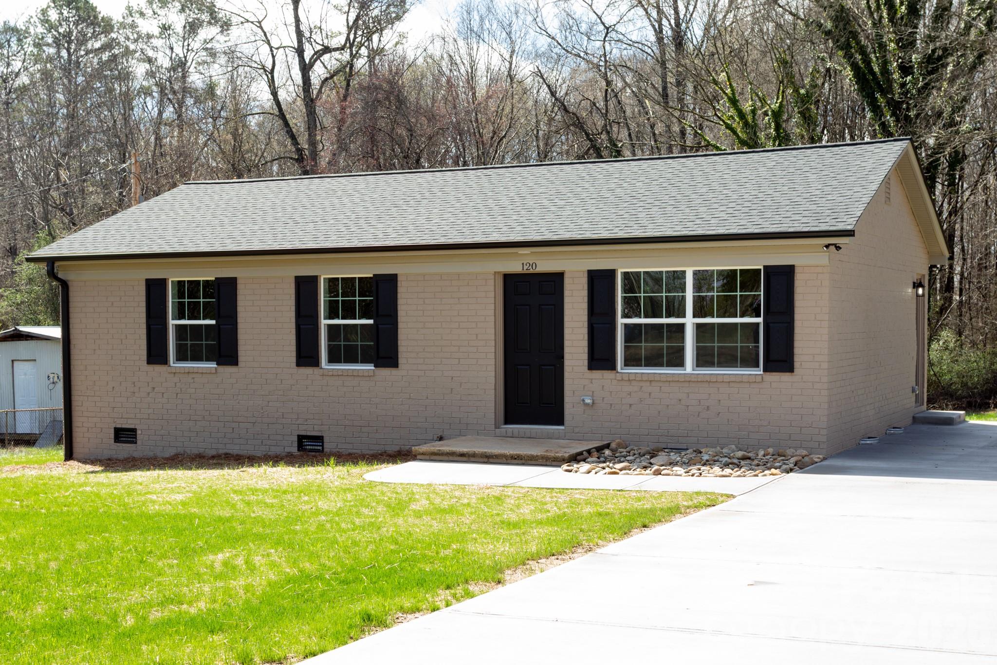 120 Independence Loop