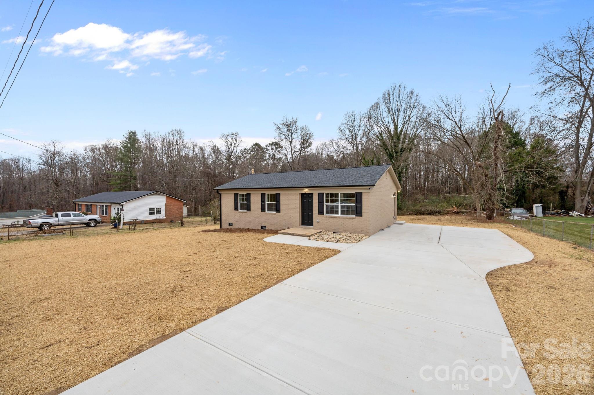 120 Independence Loop