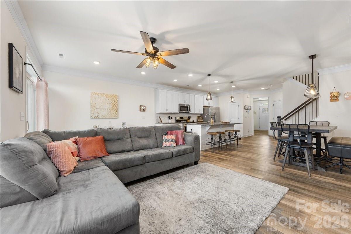 5923 Hampstead Pond Lane