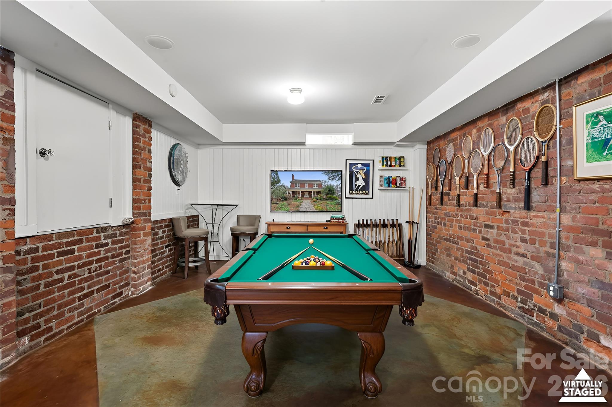 Elizabeth - Residential