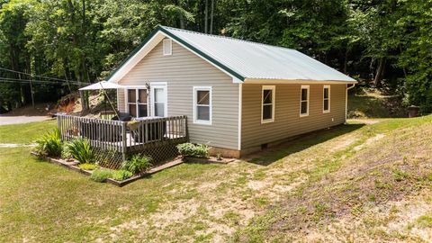 Photo of 726 Israel Road, Brevard, NC 28712 (MLS # 4392517)