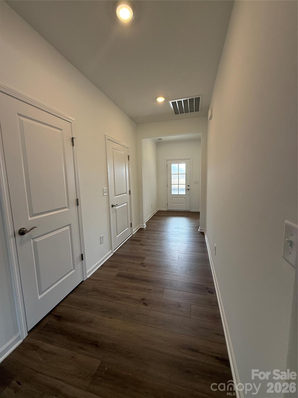 Roselyn - Residential