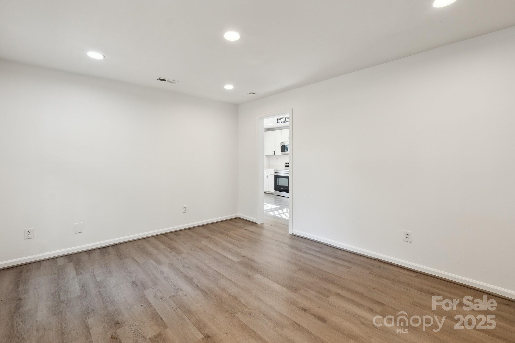 4336 Valeview Lane