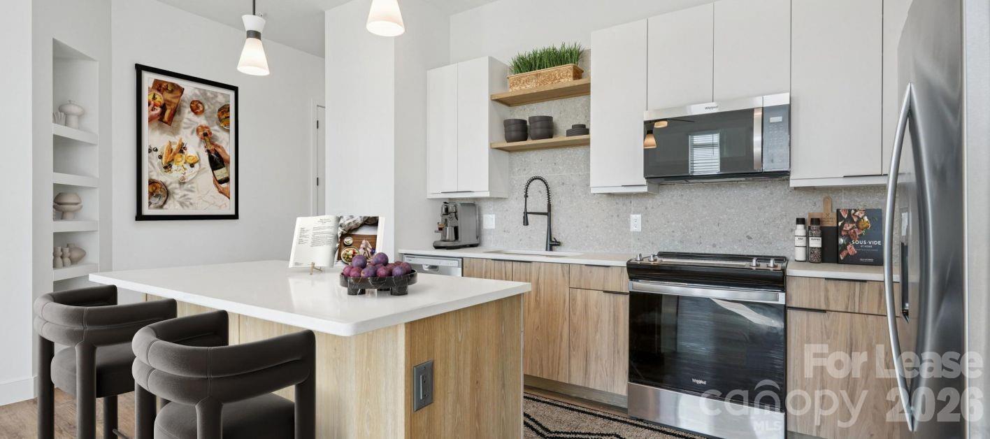 2222 N Tryon Street A7