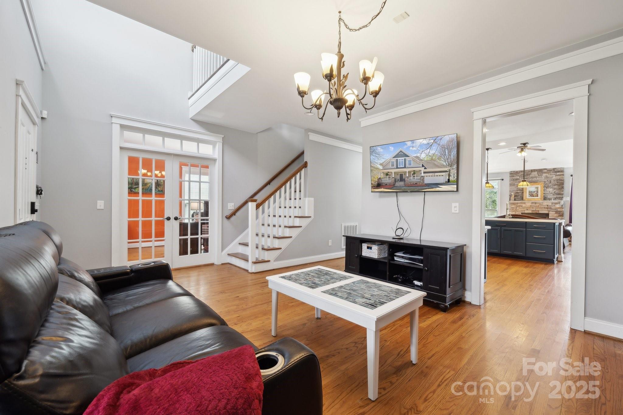 Lake Shore - Residential