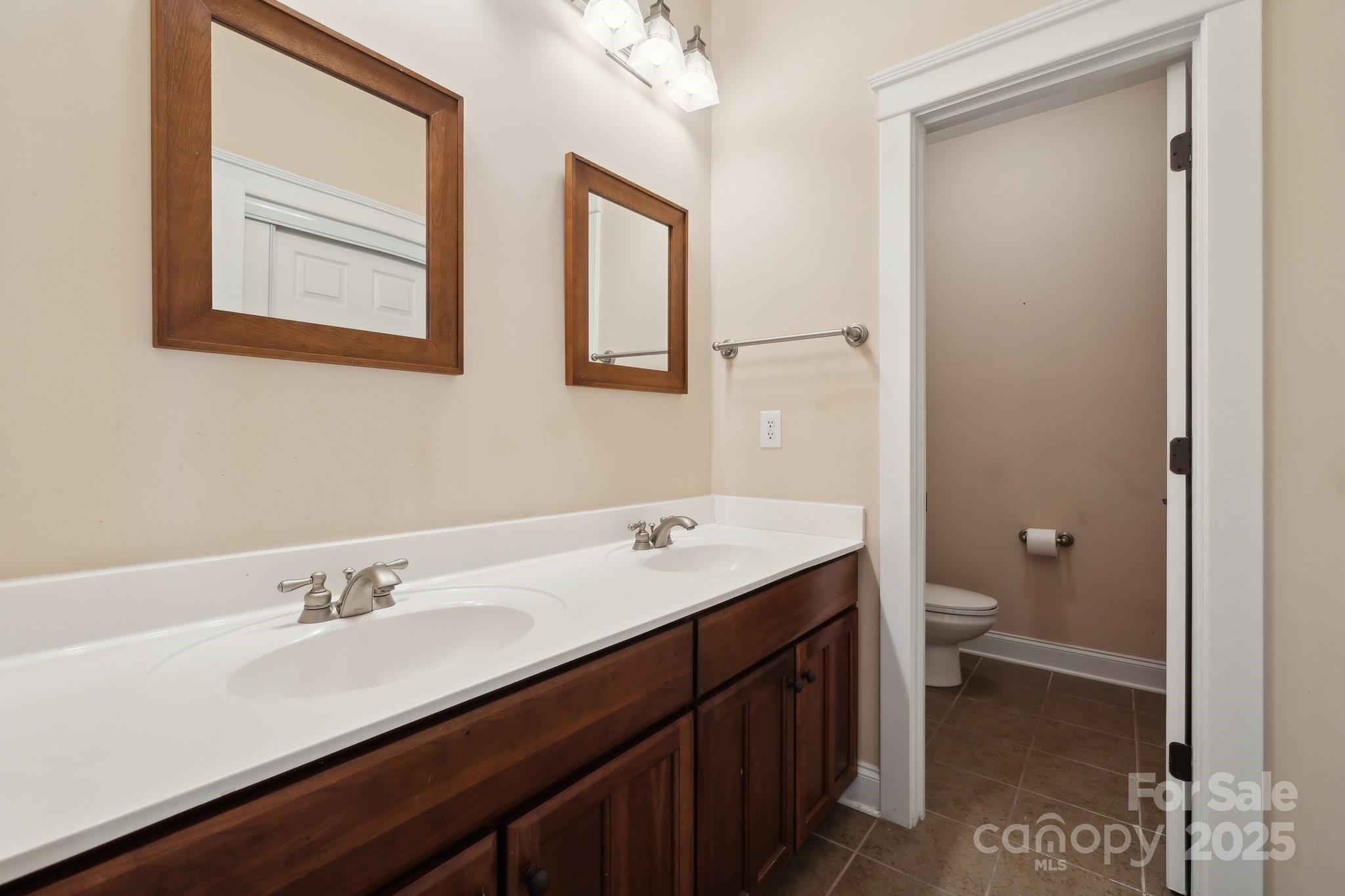 Lake Shore - Residential