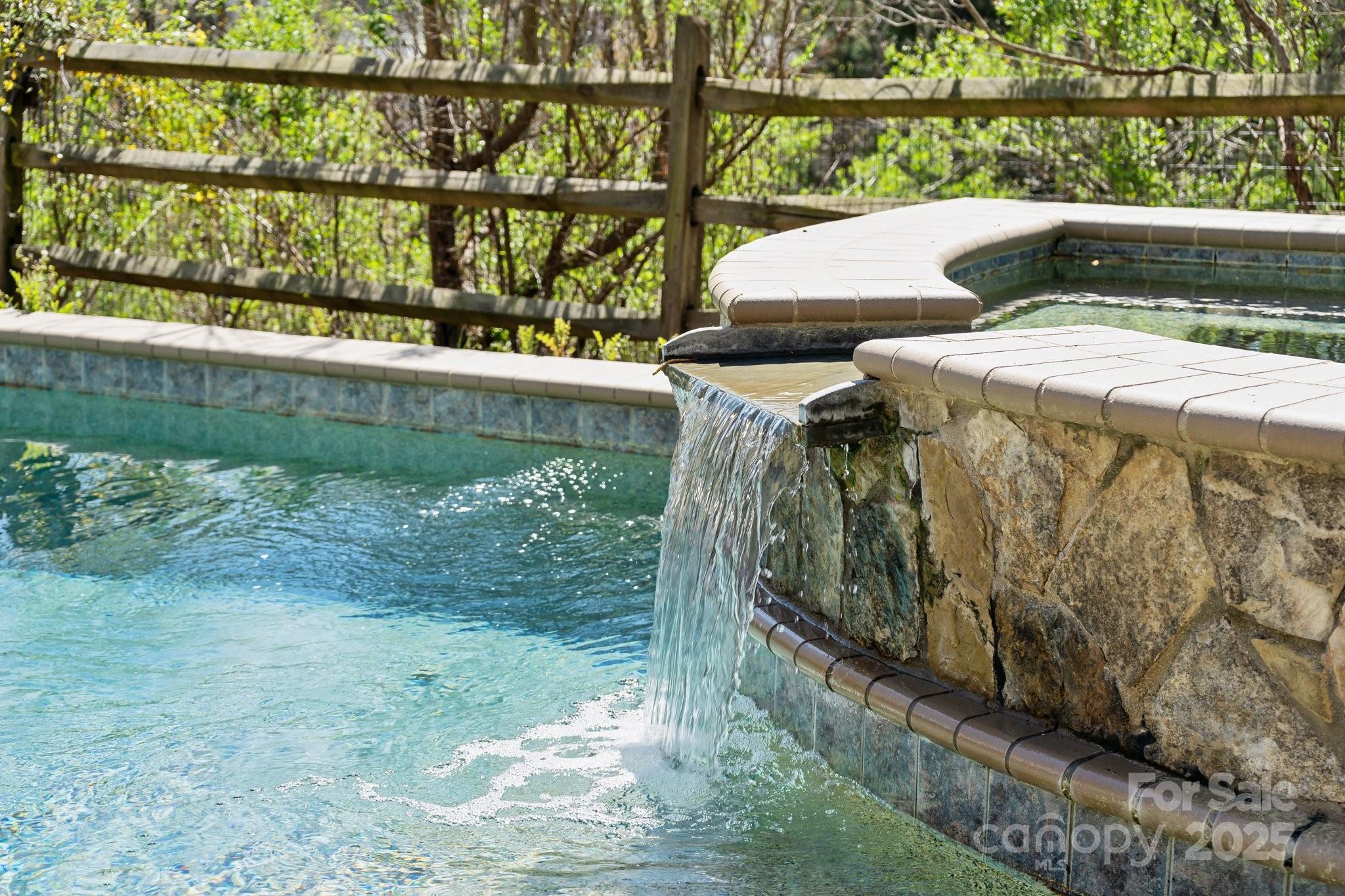 Lake Shore - Residential