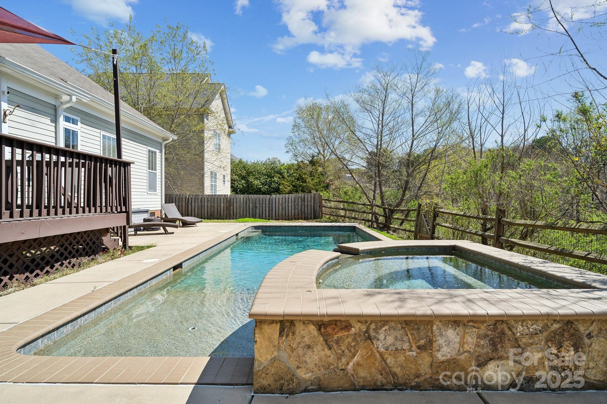 Lake Shore - Residential