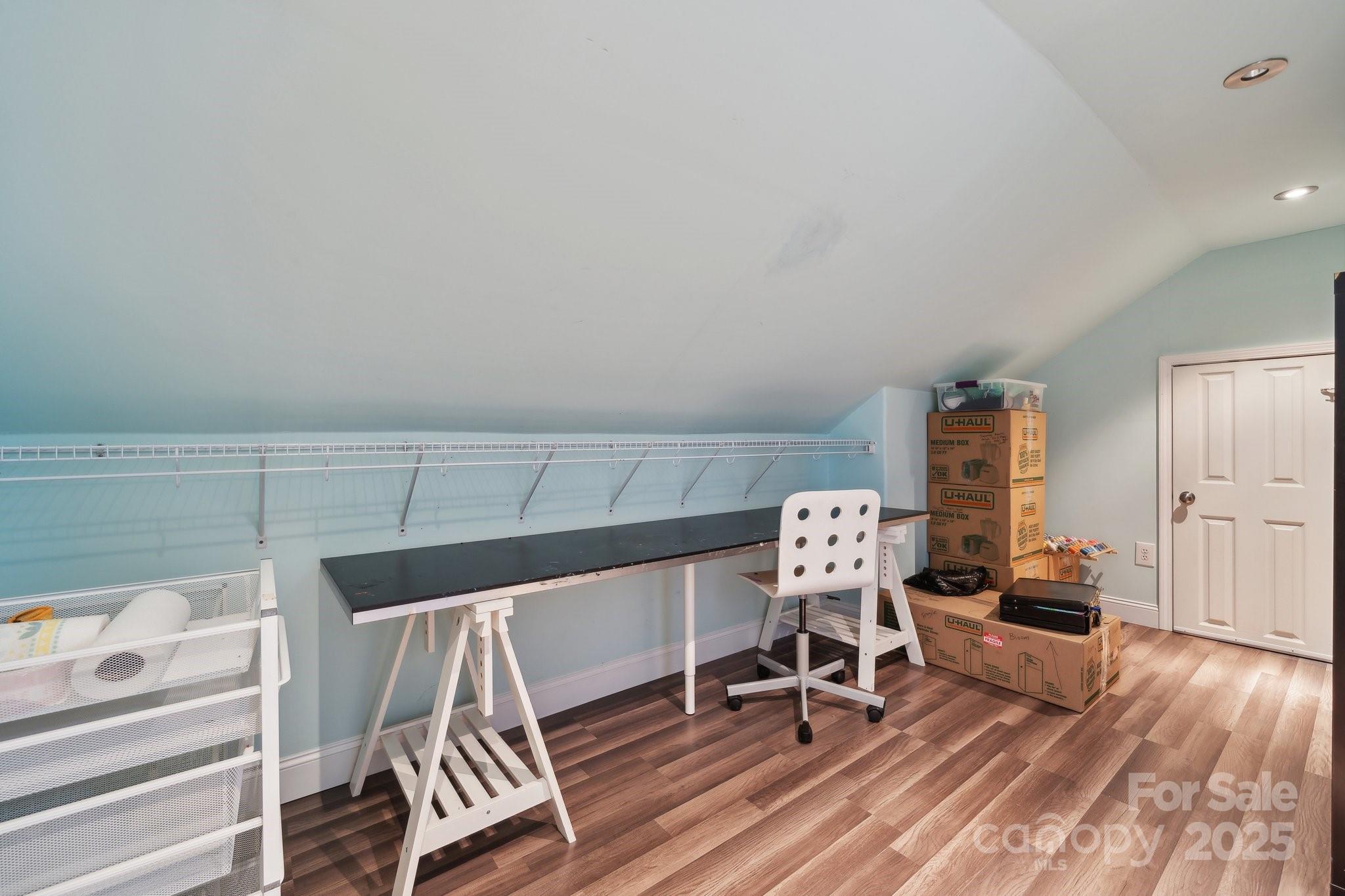 Lake Shore - Residential