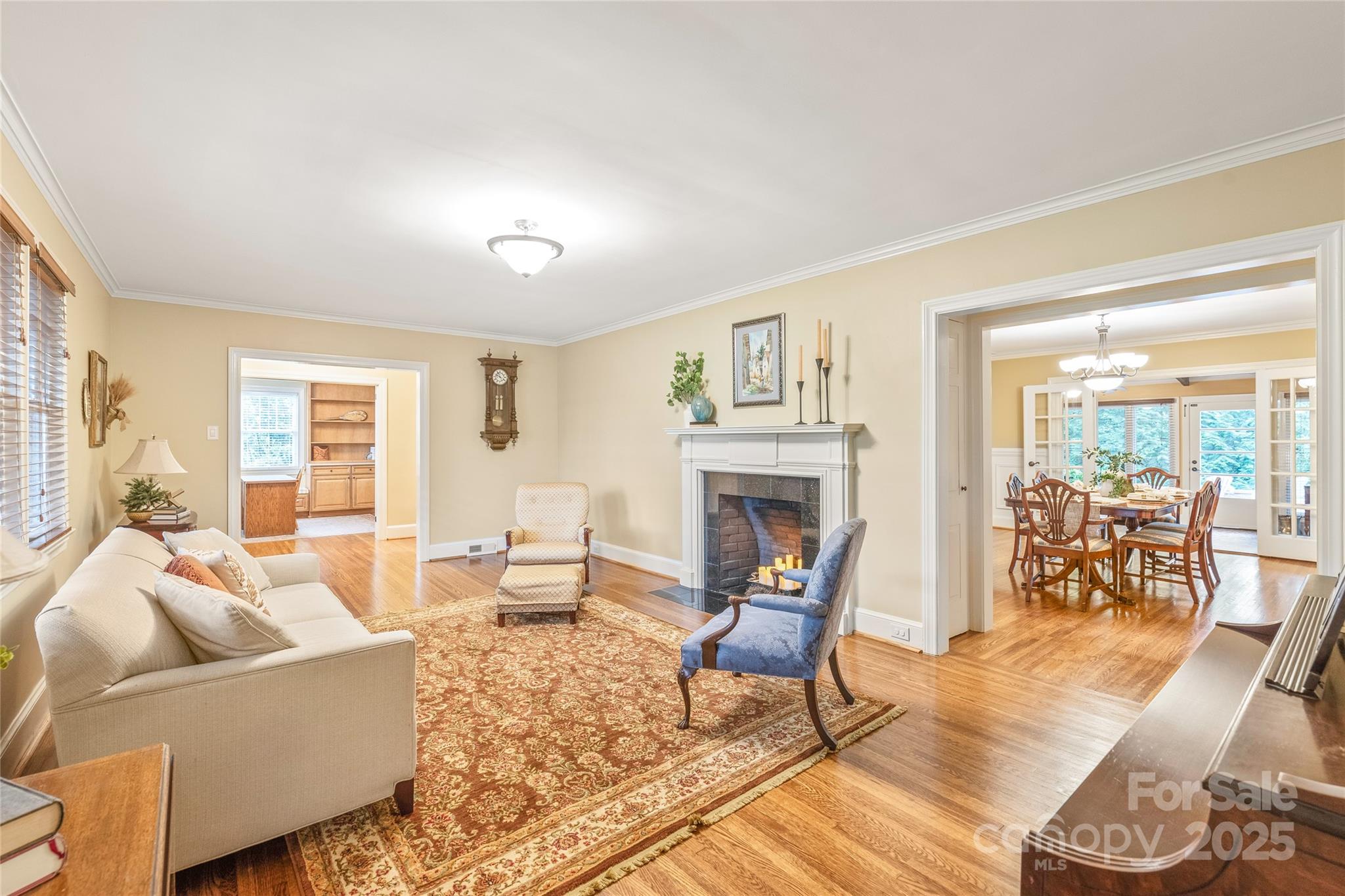600 S Central Avenue