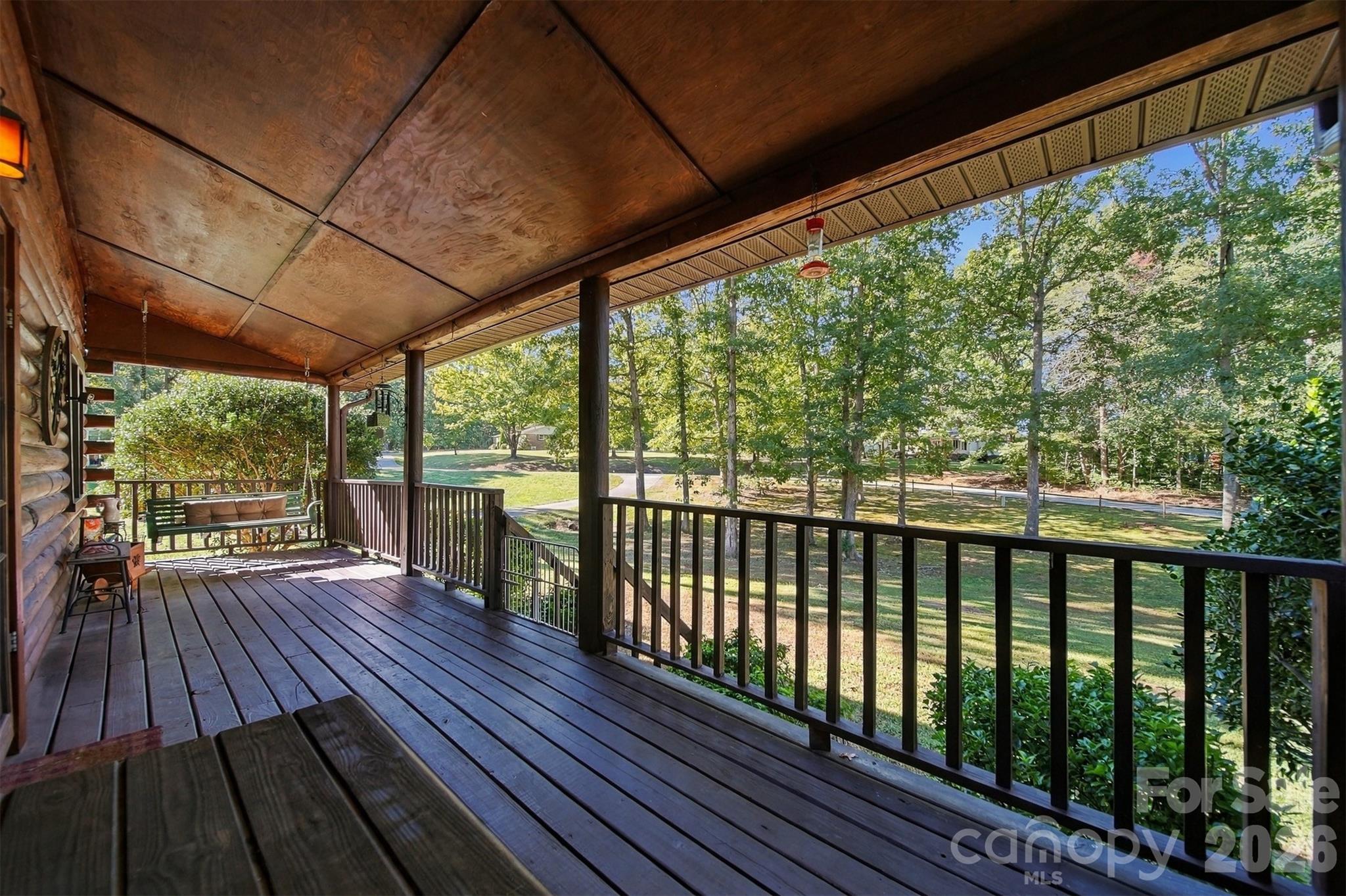 306 Chickasaw Trail
