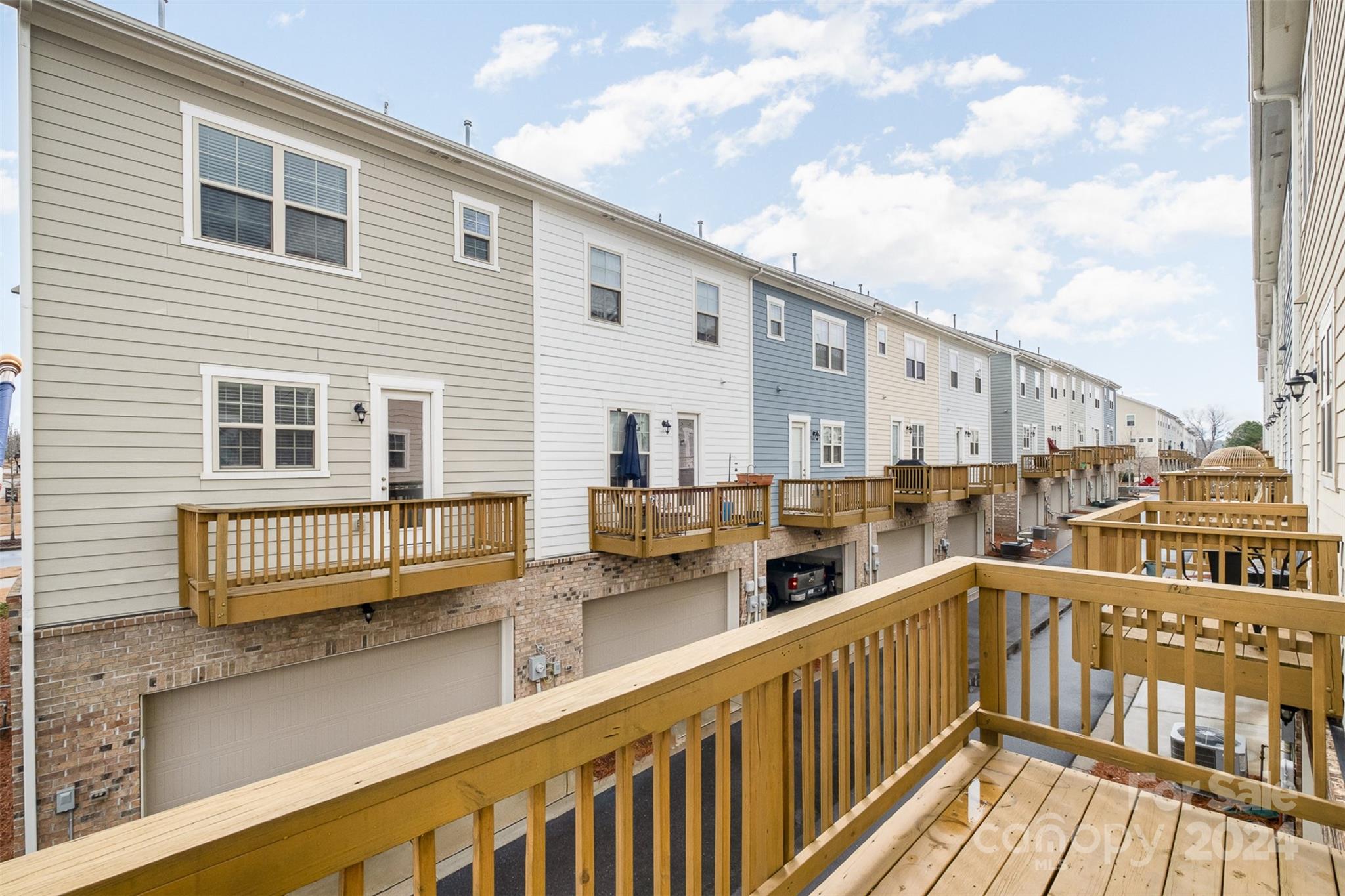 Hadley at Arrowood Station - Residential