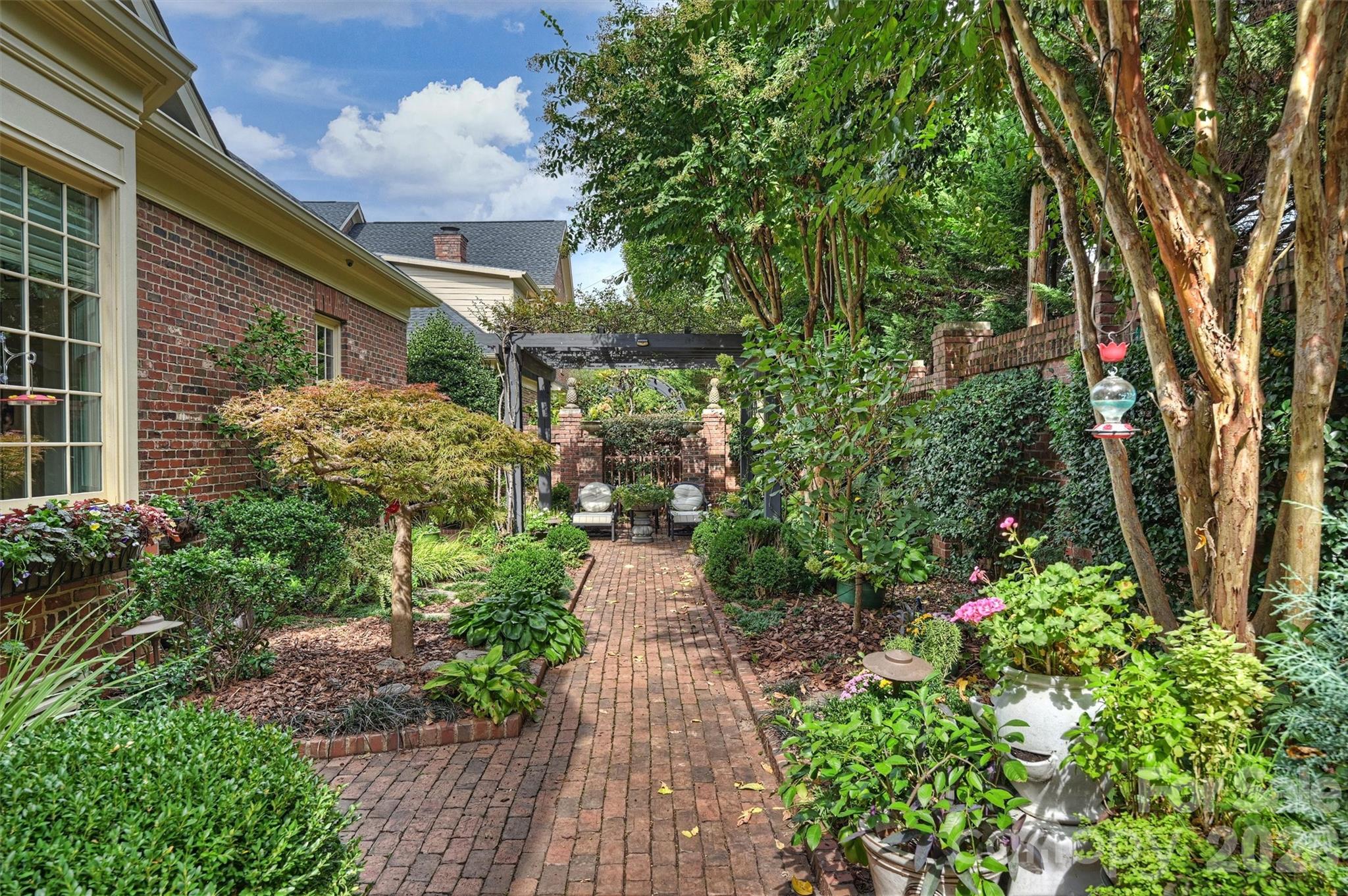 Myers Park - Residential