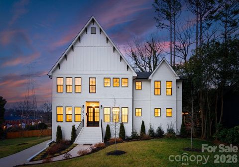 Photo of 621 Poindexter Drive, Charlotte, NC 28209 (MLS # 4356218)