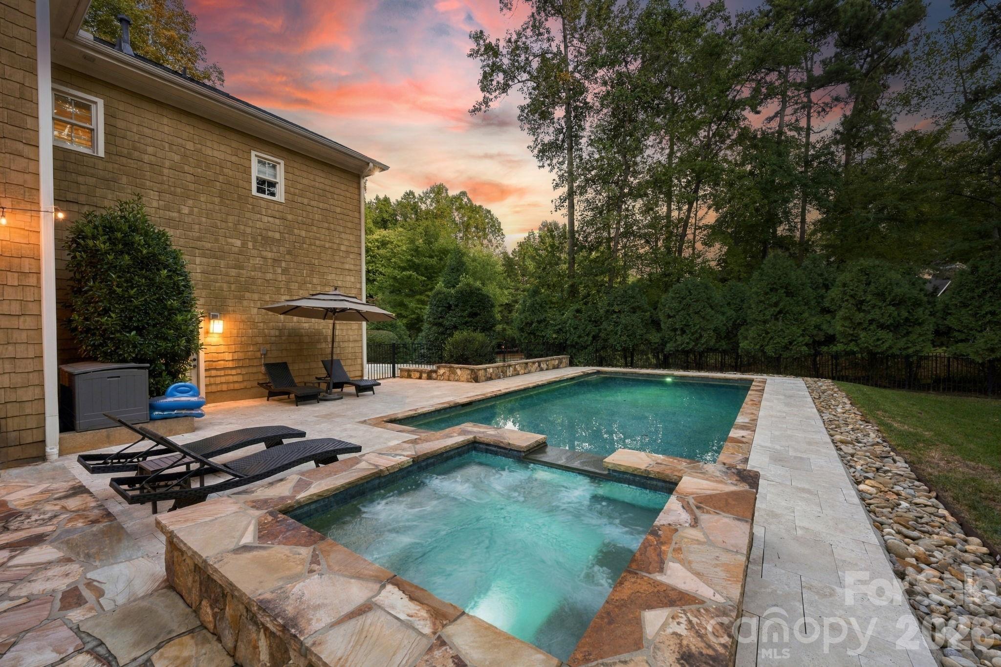 125 Dedham Loop