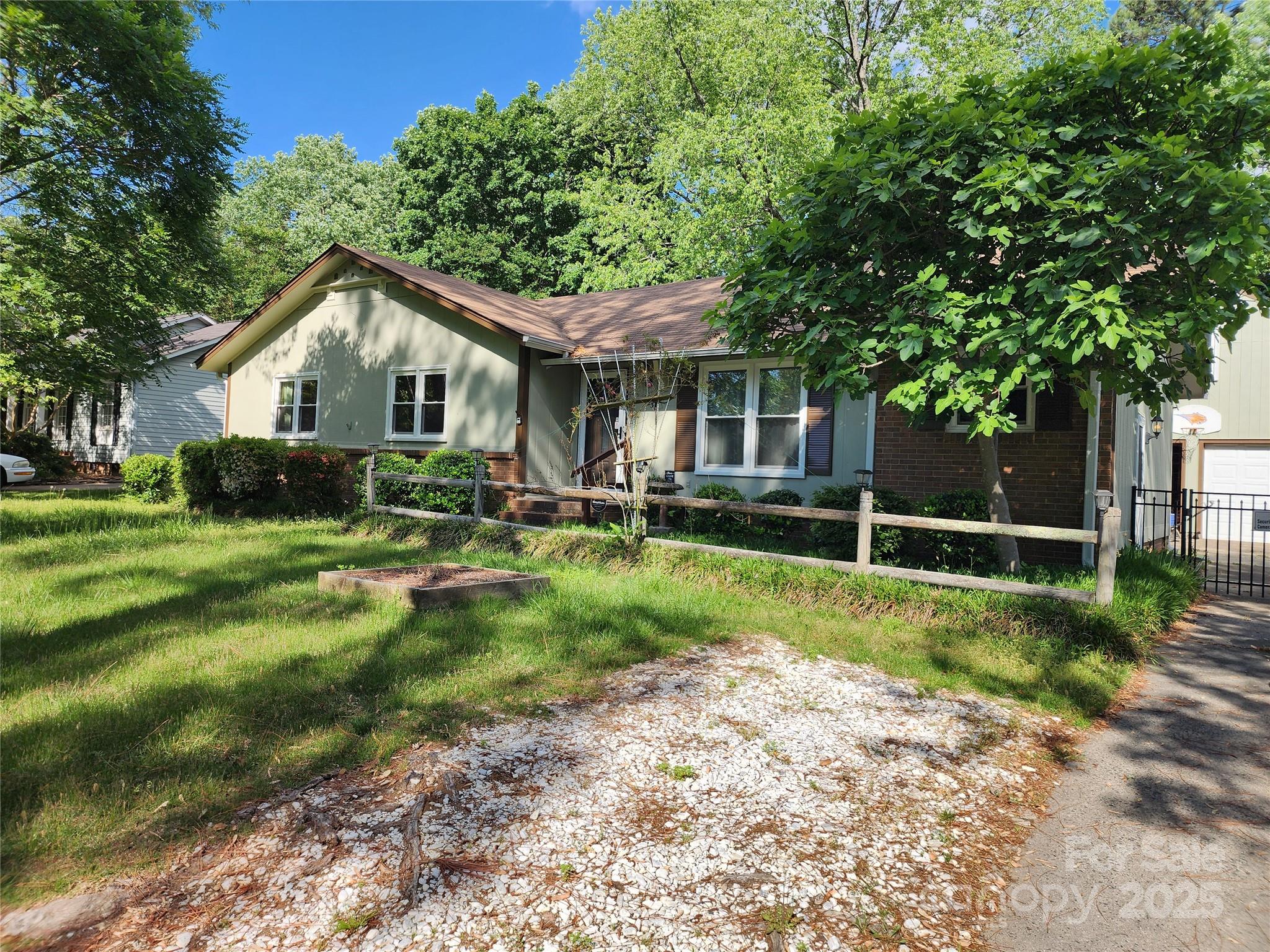 6231 Coach Hill Lane
