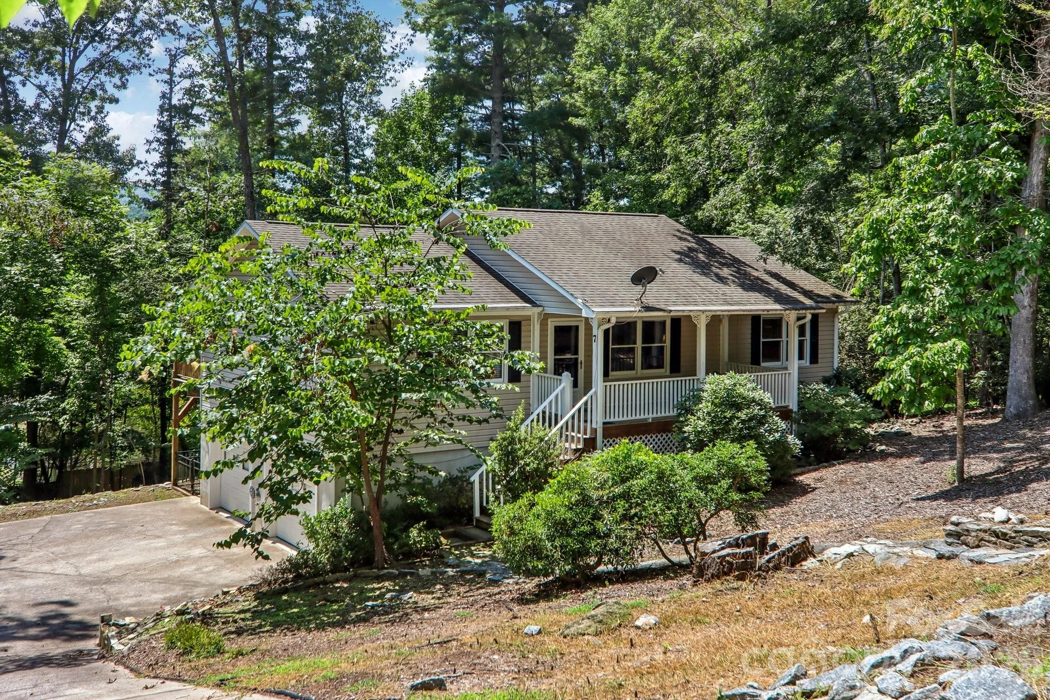 7 Maple Leaf Drive, Hendersonville, NC, 28739