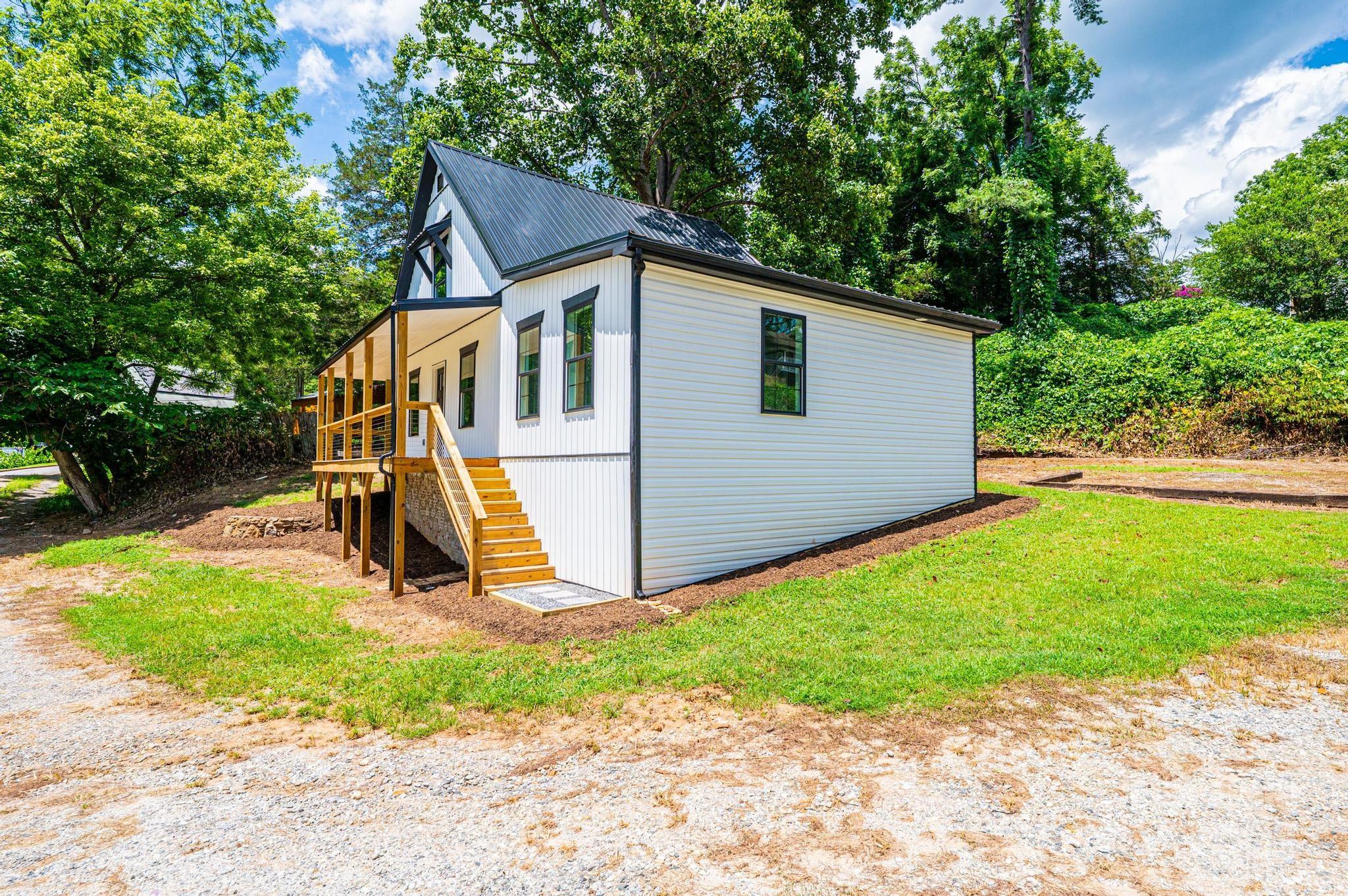 204 Hickory Street A