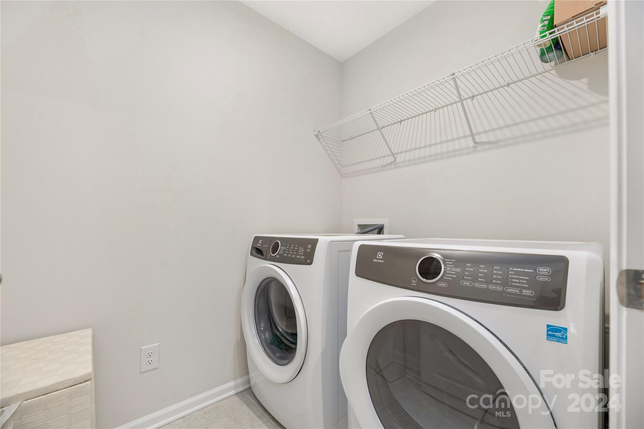 Magnolia Walk - Residential