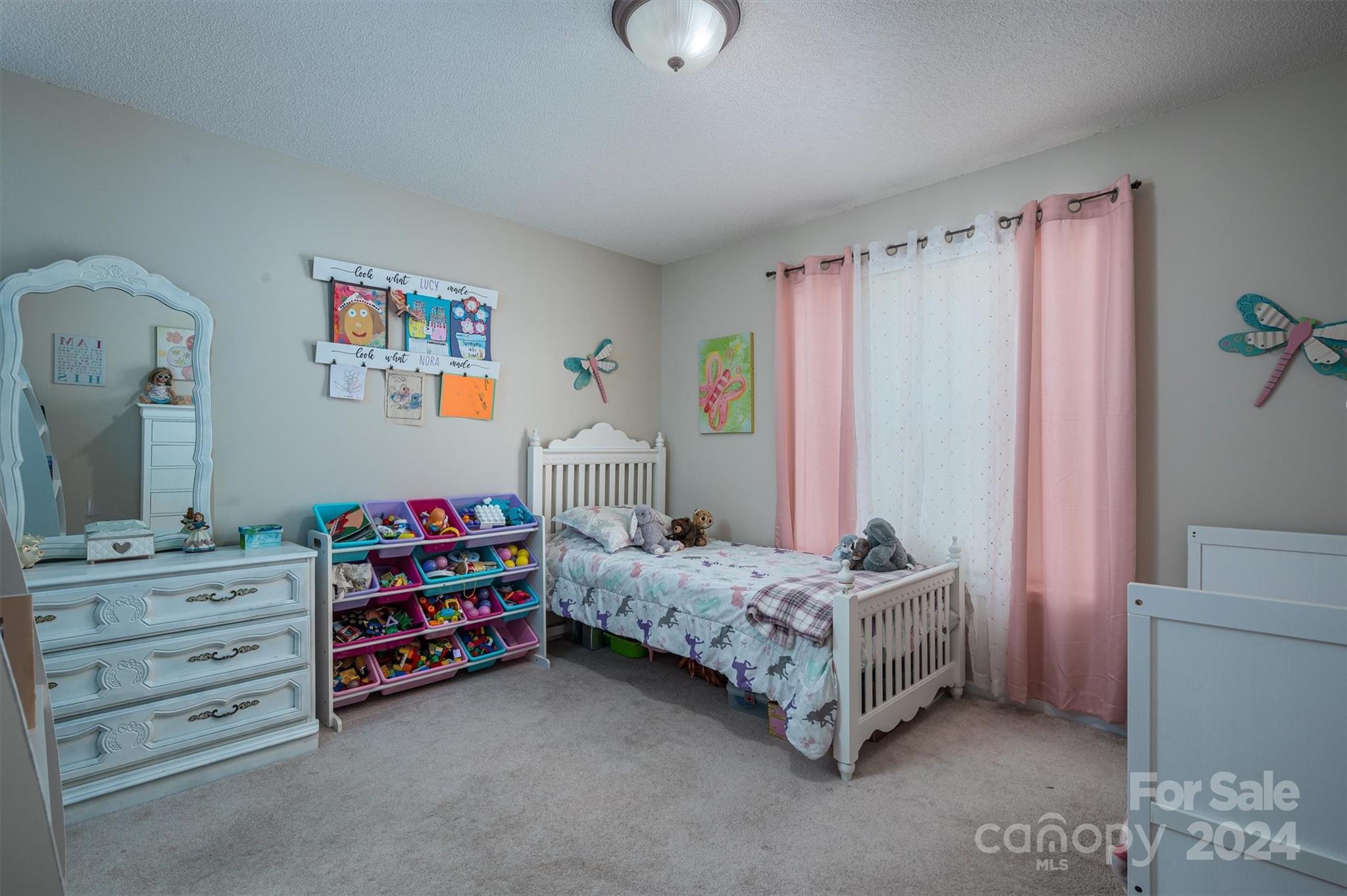 Mountain Manor - Residential