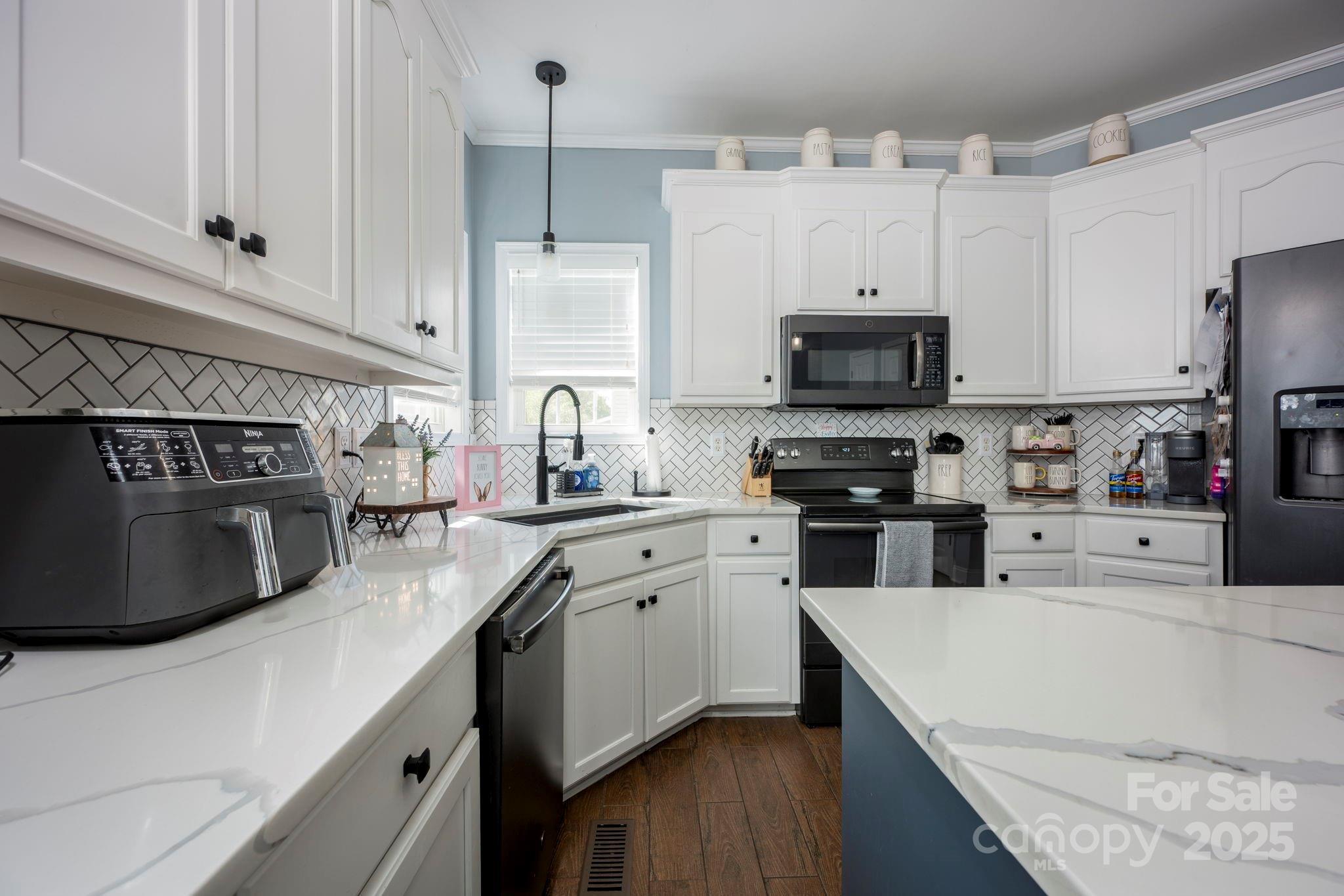 908 Carole Summey Drive