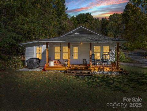7 Covey Lane Fairview NC 28730