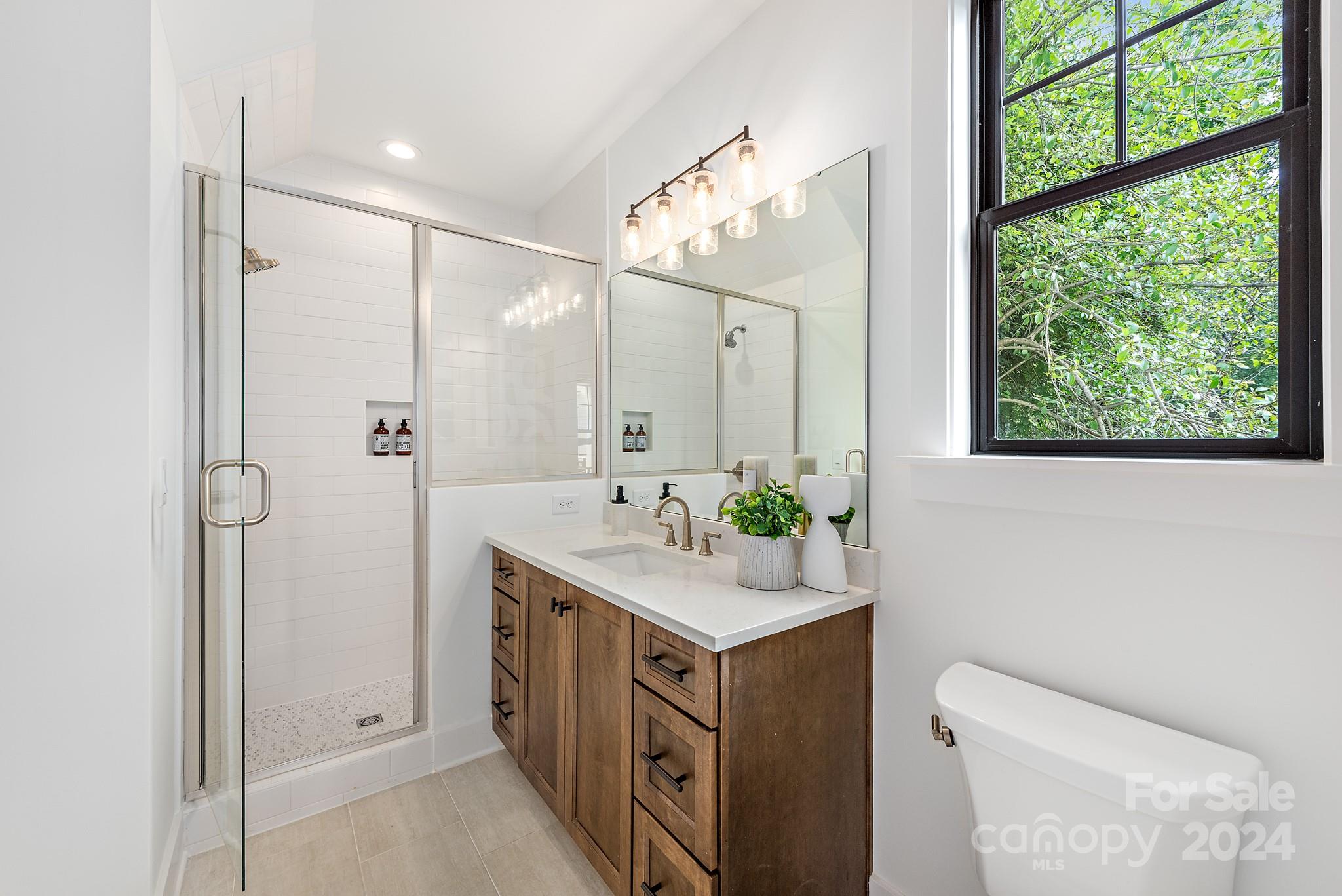 Airlie Woods - Residential