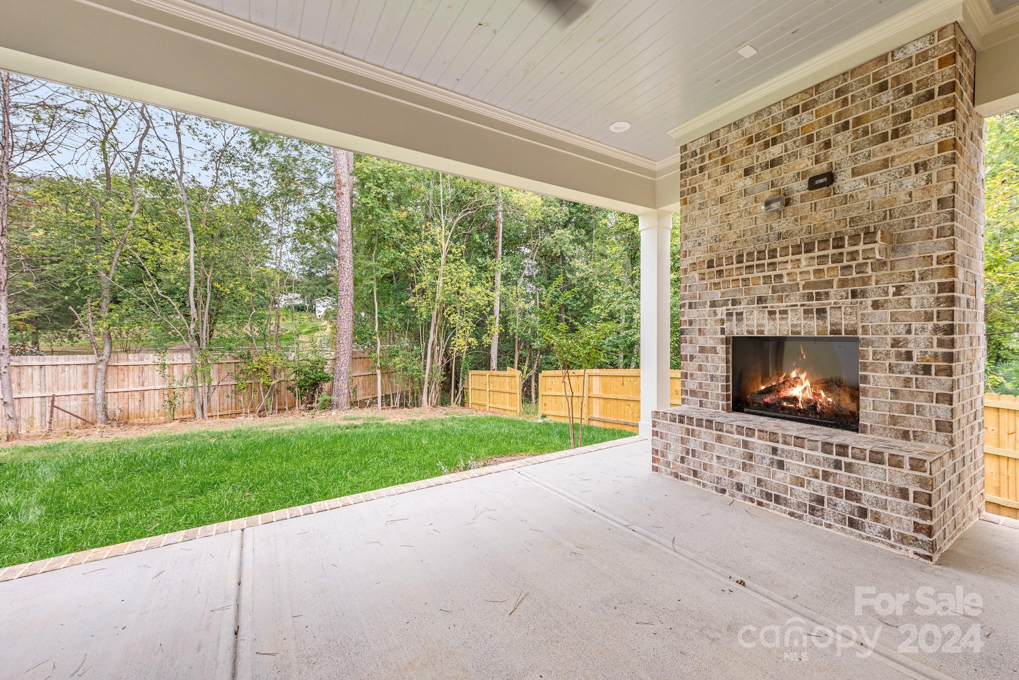 Airlie Woods - Residential