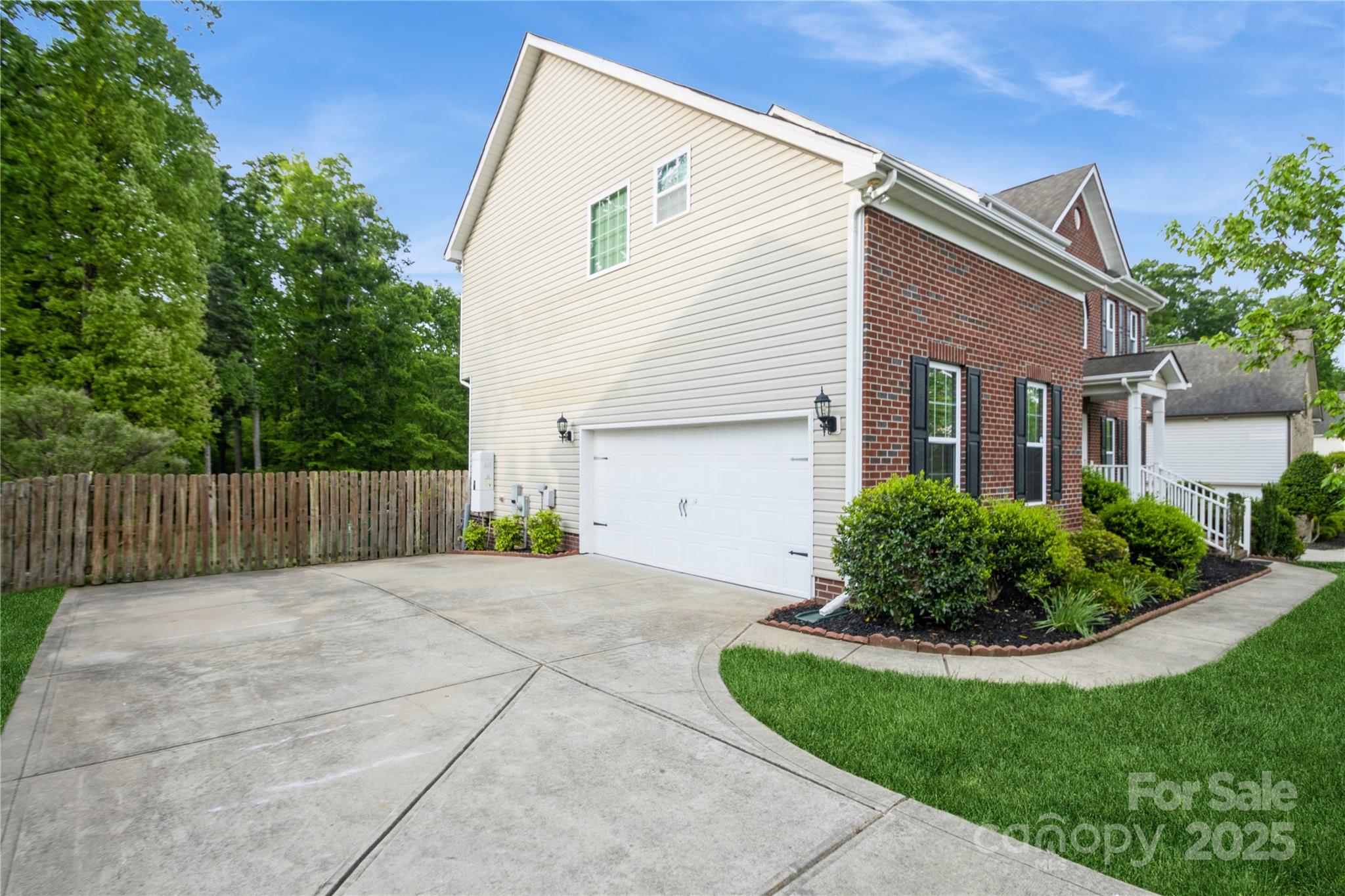 4015 Amber Leigh Way Drive