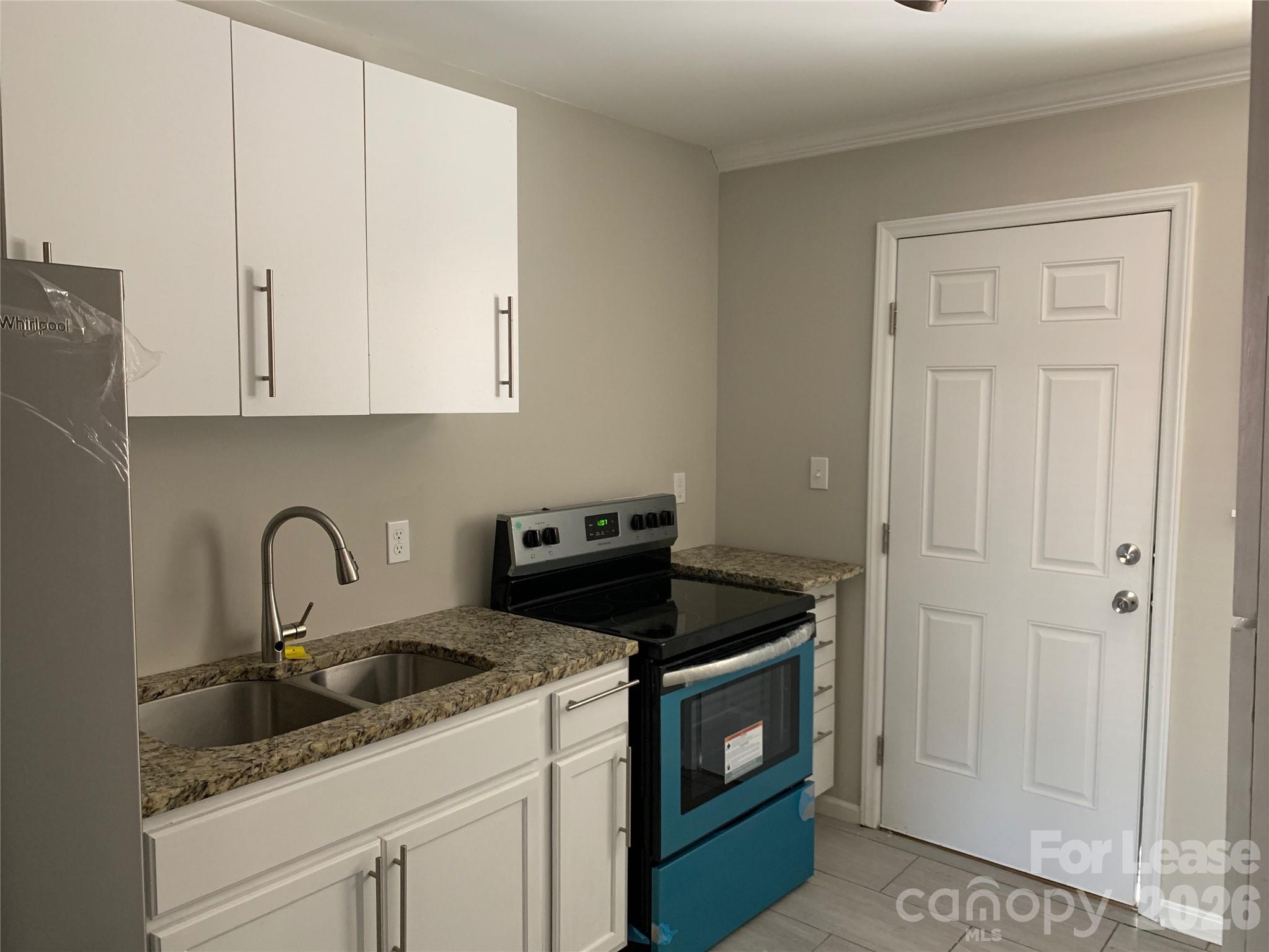 2717 Columbus Circle