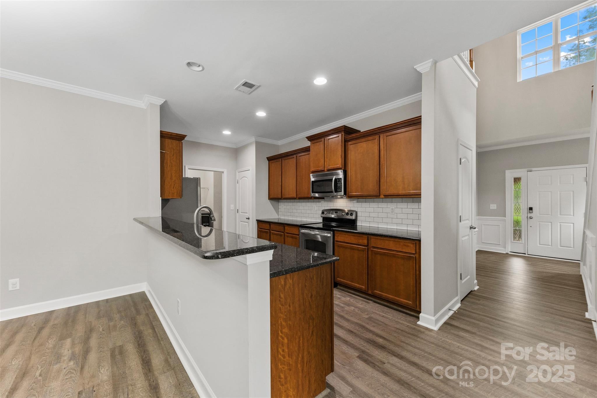 8505 Loxton Circle