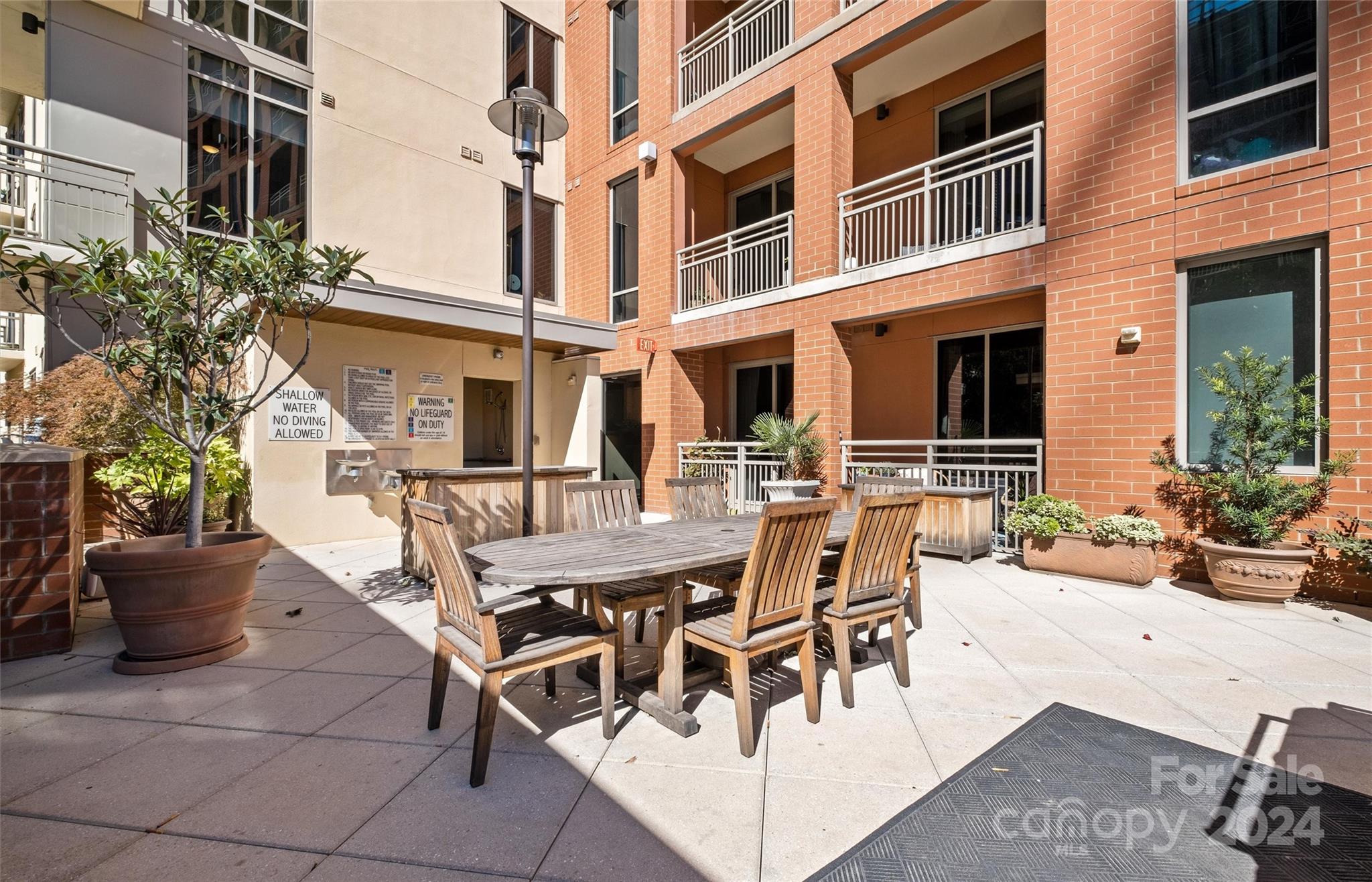 Royal Court - Residential