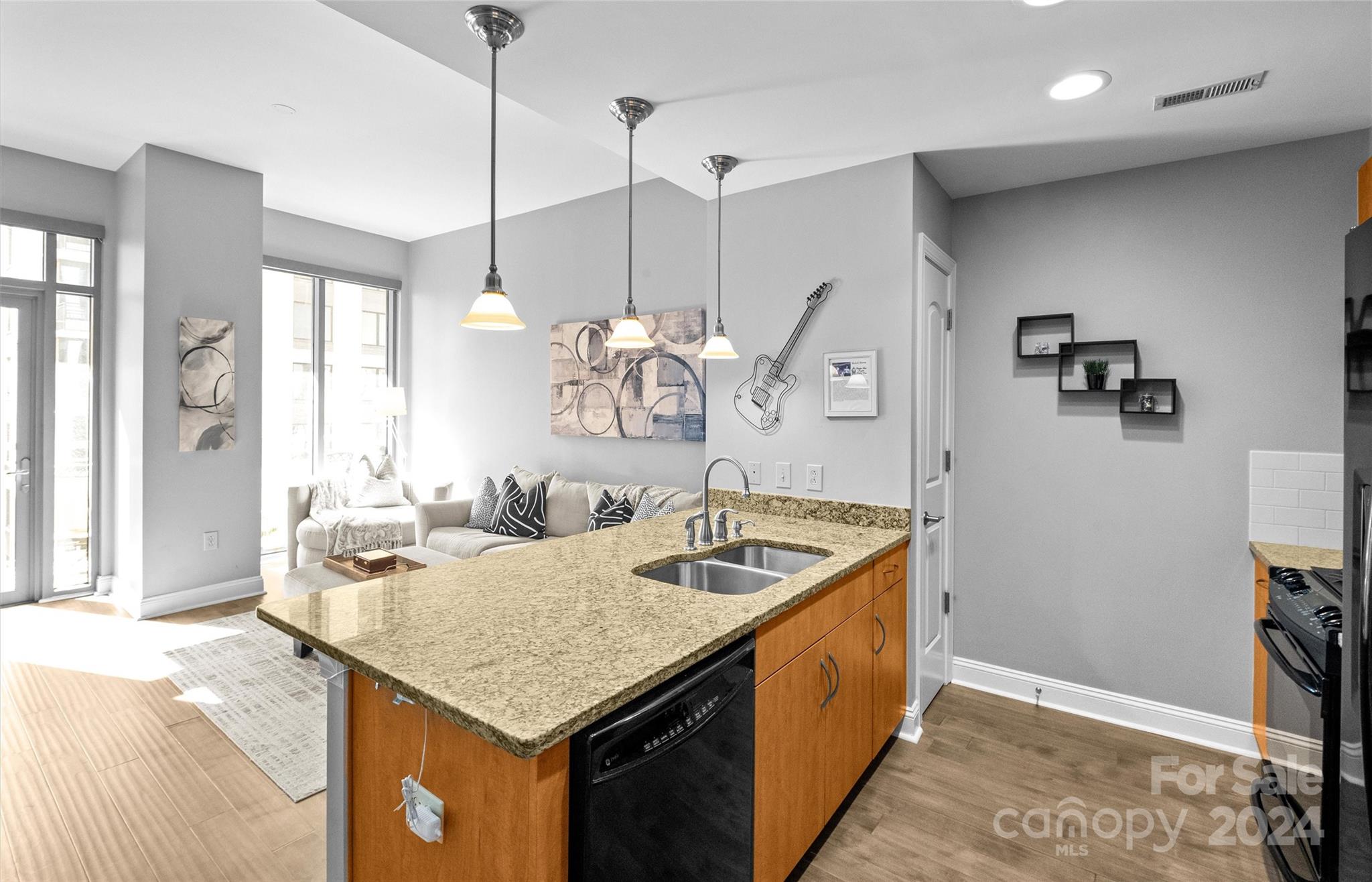 Royal Court - Residential