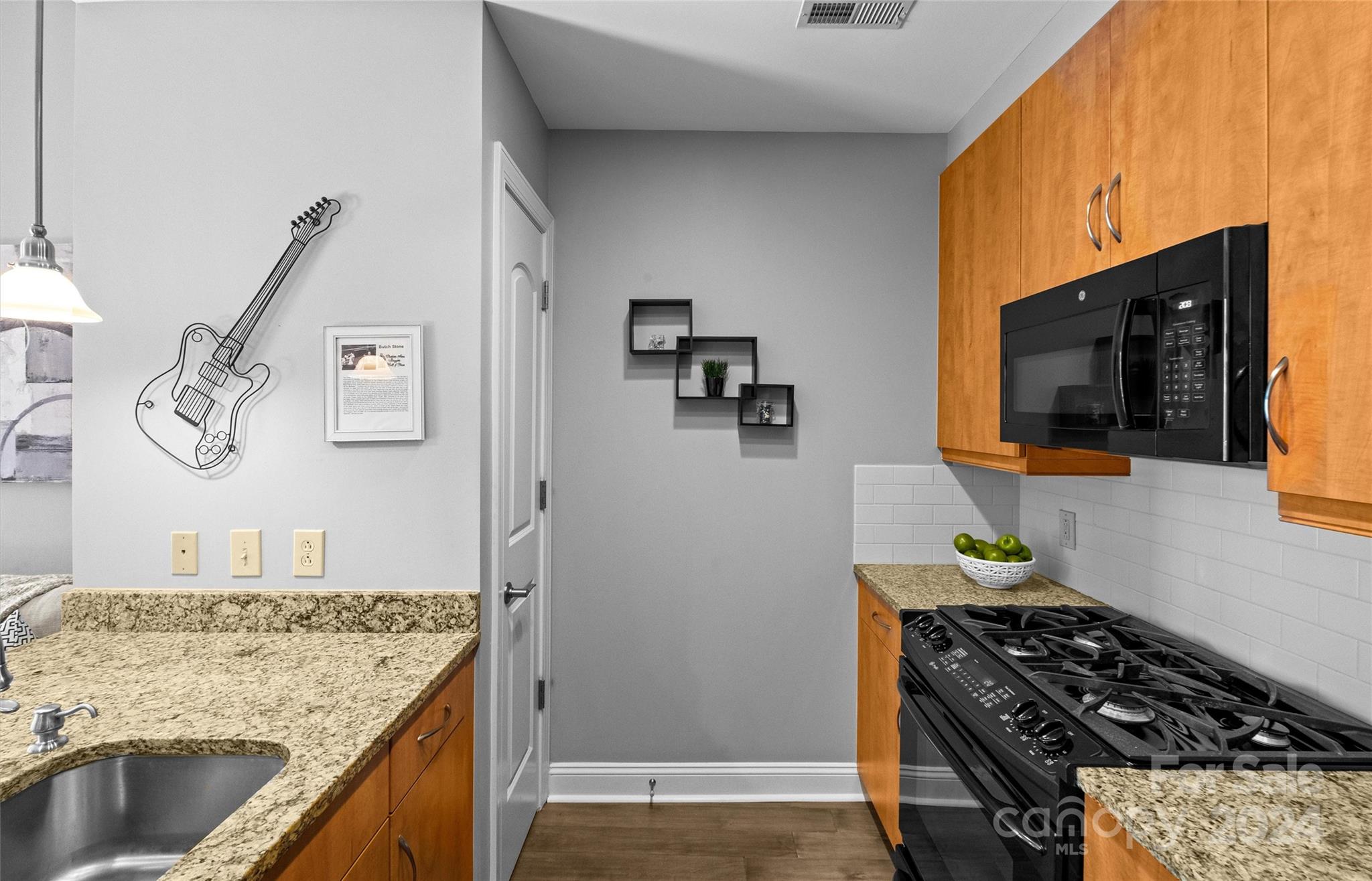 Royal Court - Residential