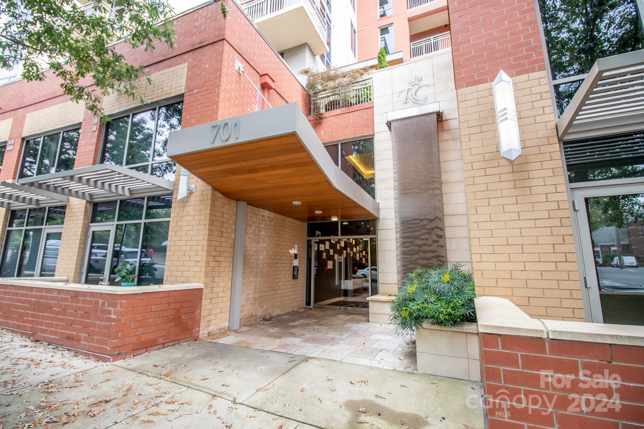 Royal Court - Residential