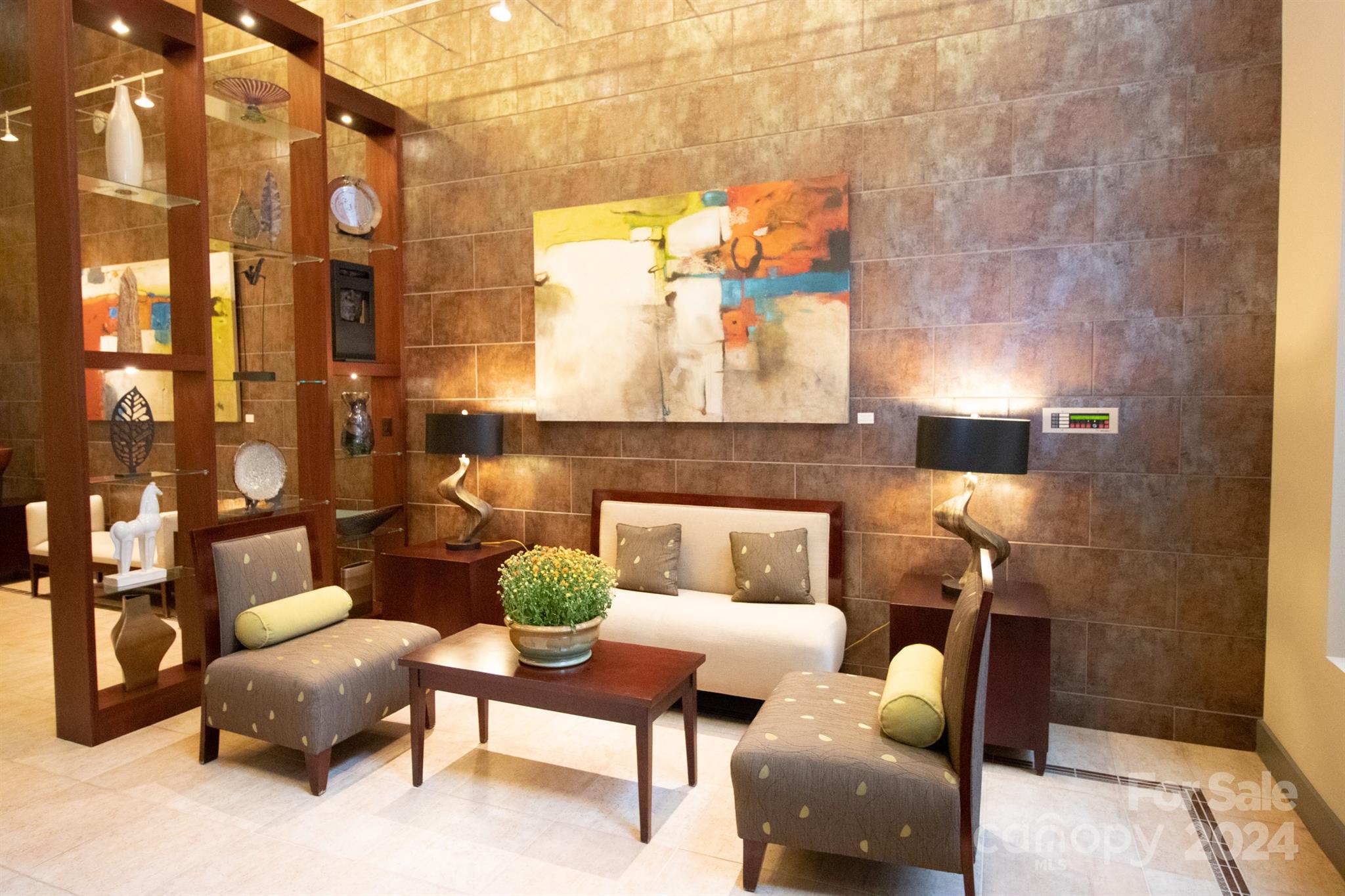 Royal Court - Residential