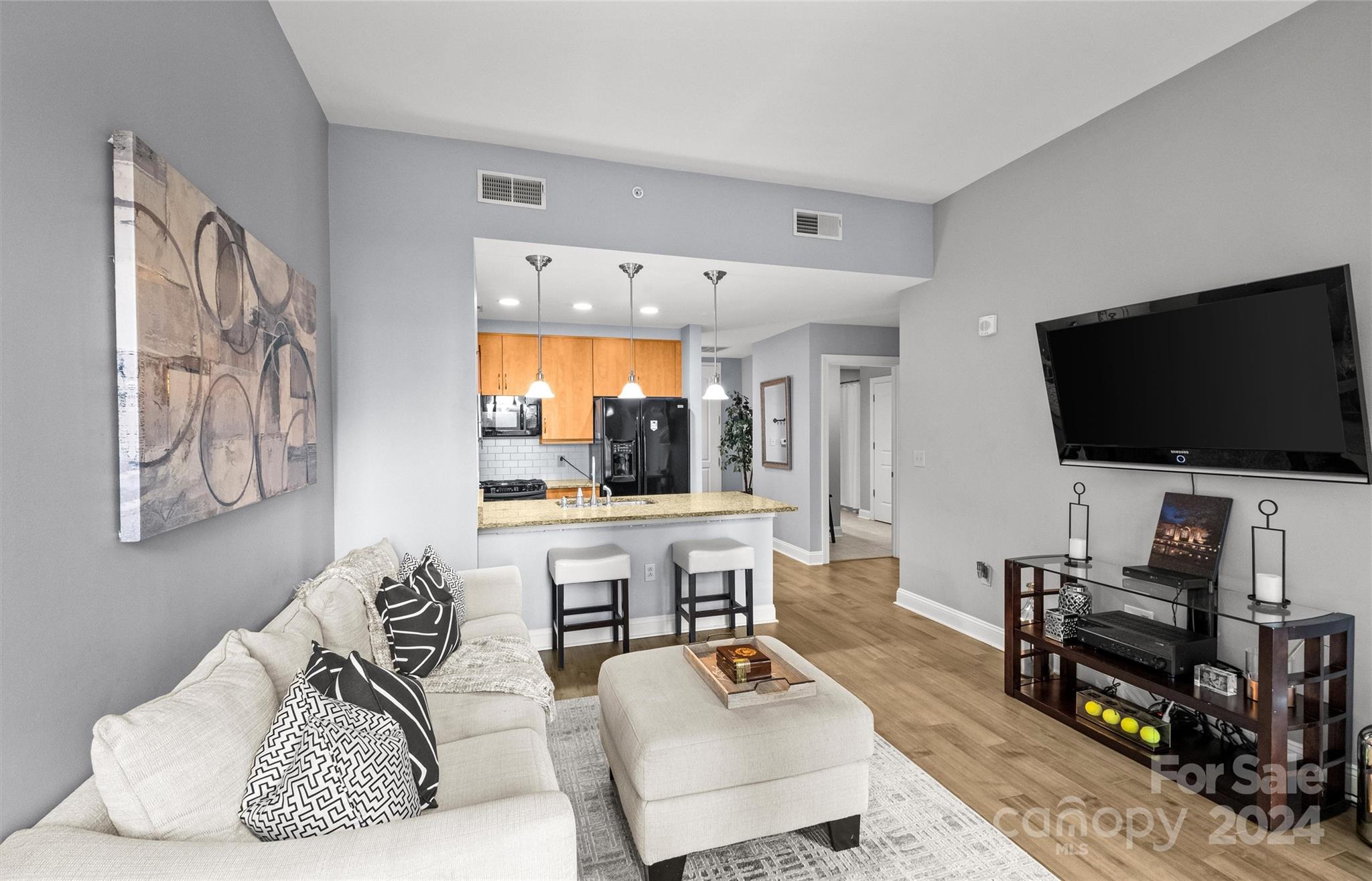 Royal Court - Residential