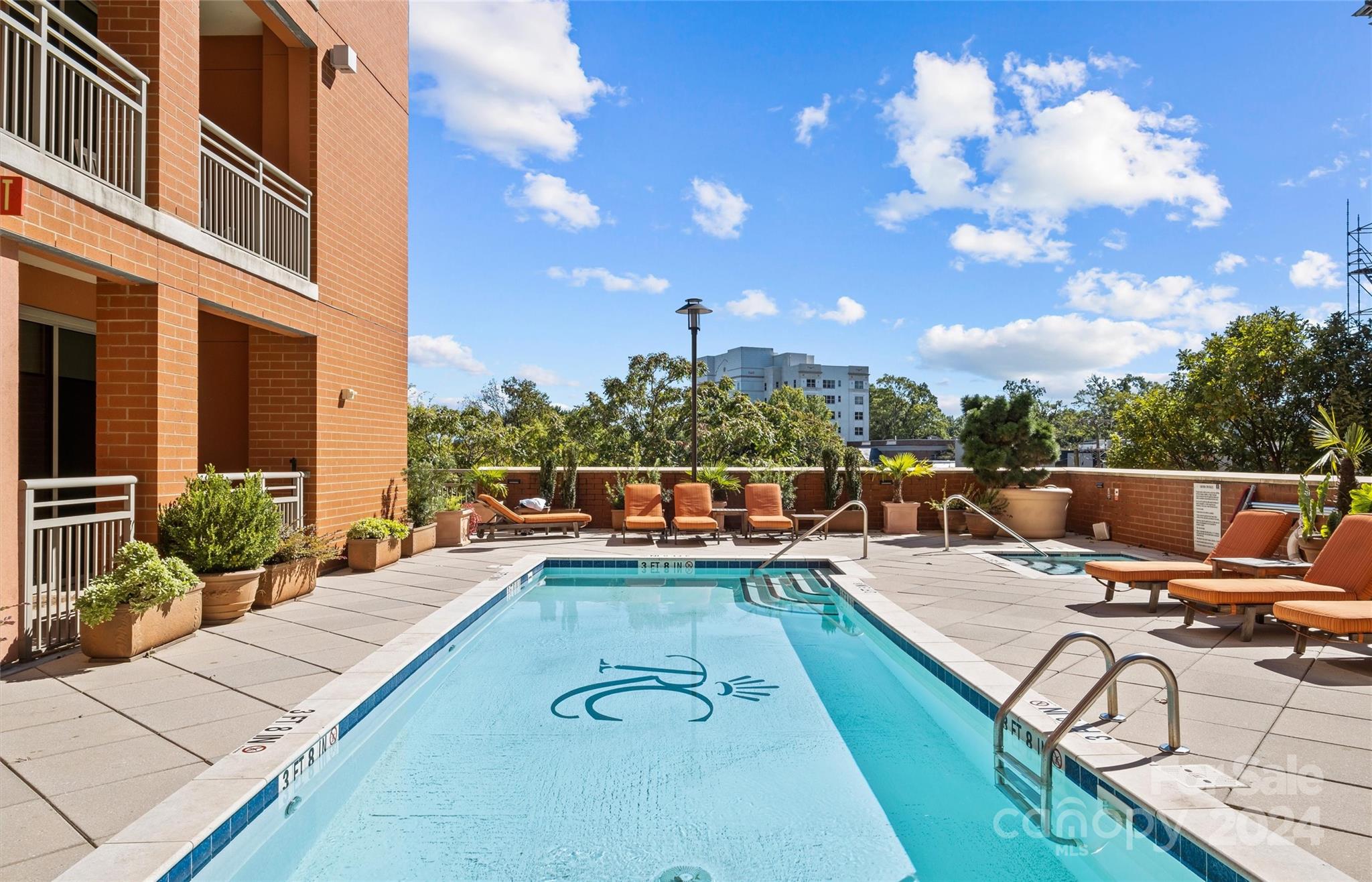 Royal Court - Residential