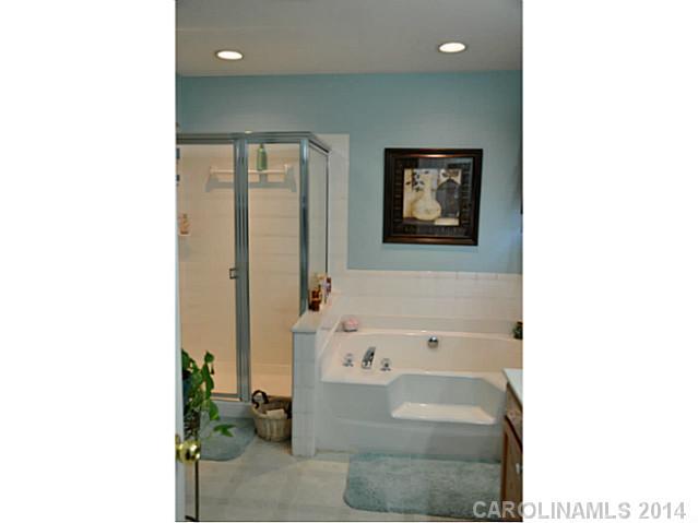 Autumn Cove At Lake Wylie - Residential