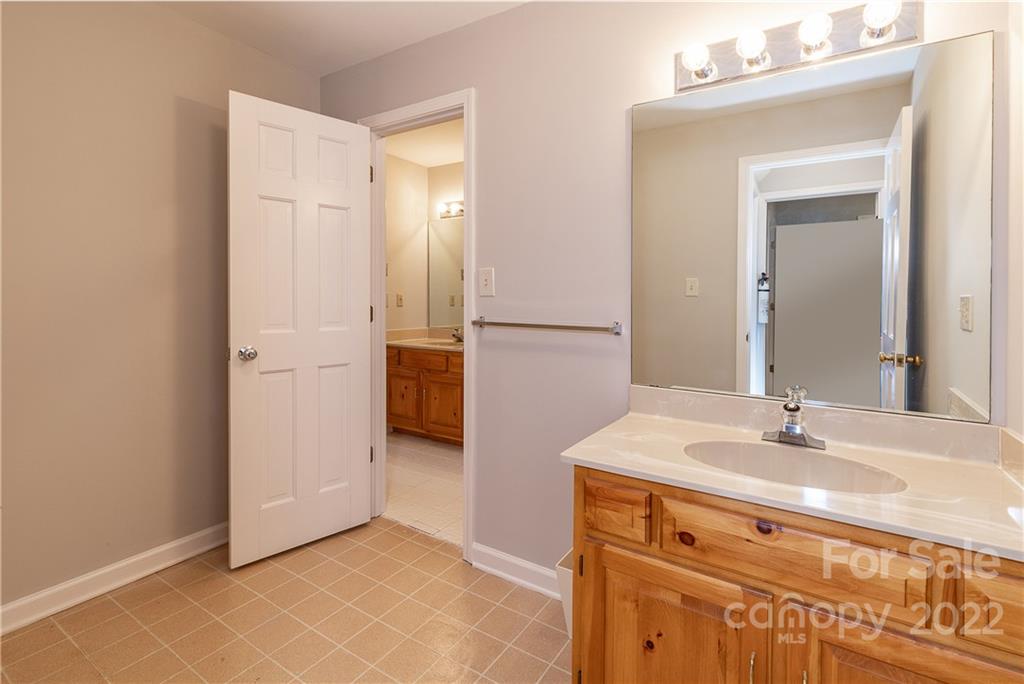 Lake Toxaway Estates - Residential