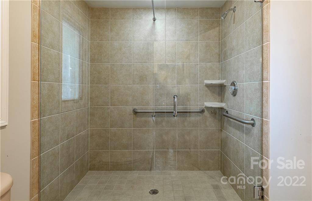 Lake Toxaway Estates - Residential