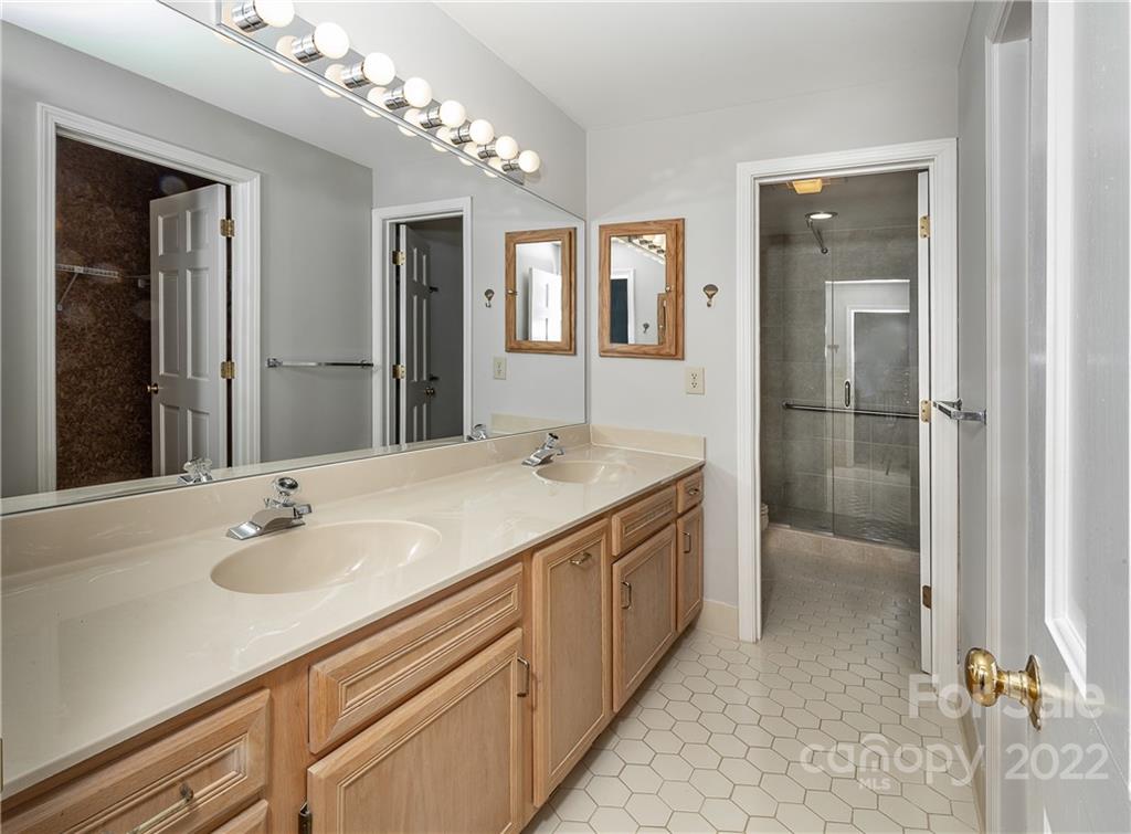 Lake Toxaway Estates - Residential