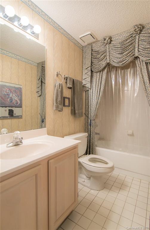 Emerald Point - Residential