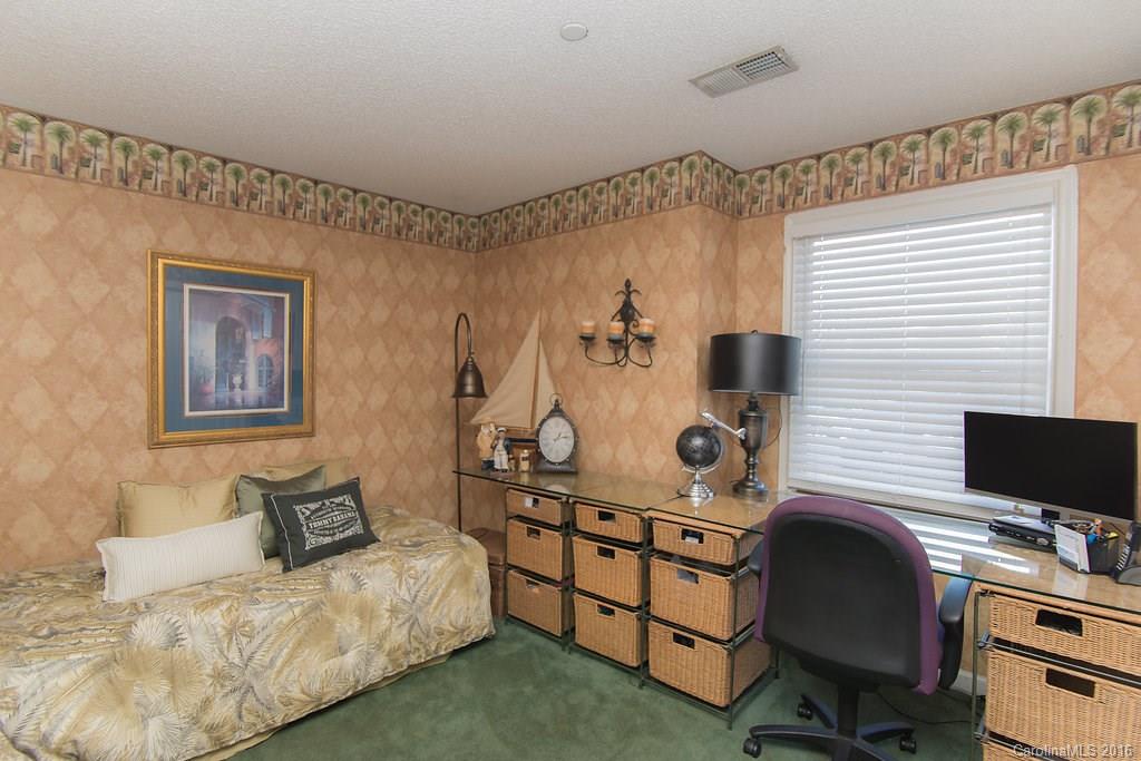 Emerald Point - Residential