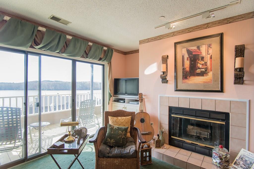 Emerald Point - Residential