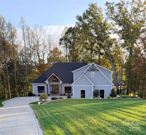 4111 Ridge Road NE Conover NC 28613