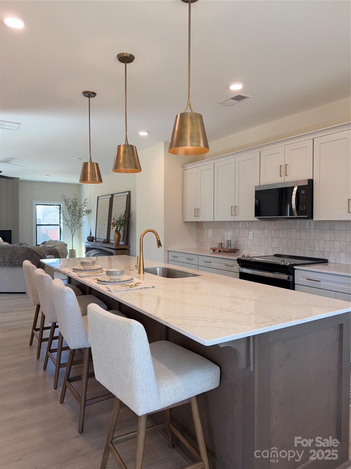 115 chapel crossing Lane 2