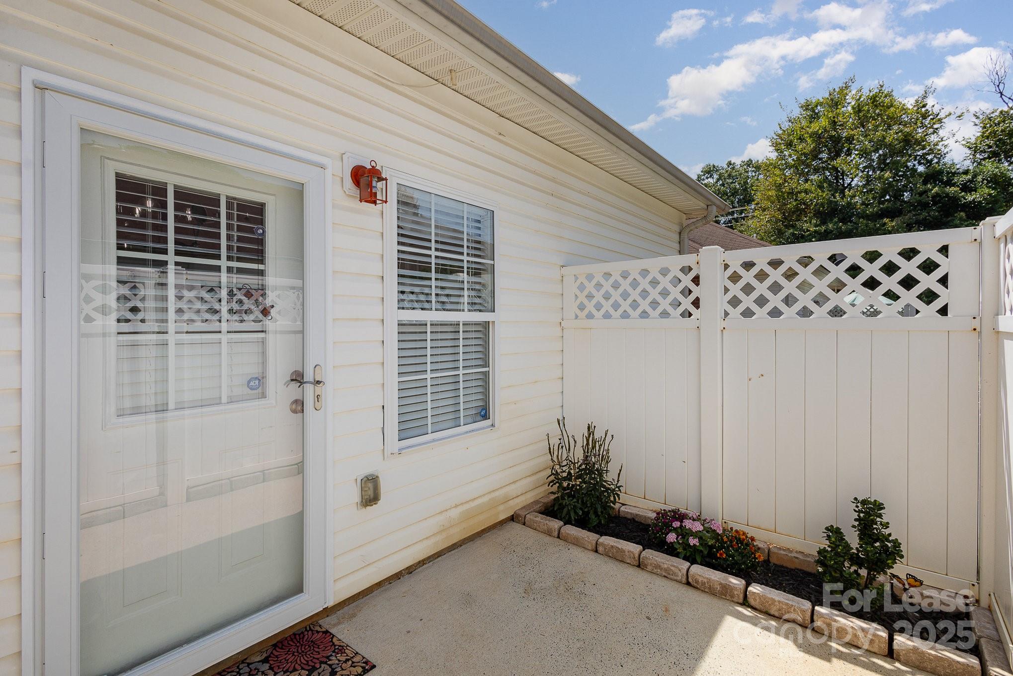 Somerset Springs - Residential Lease