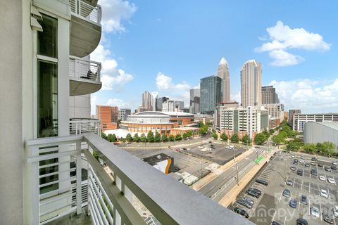 Photo of 505 E 6th Street #1202, Charlotte, NC 28202 (MLS # 4357644)