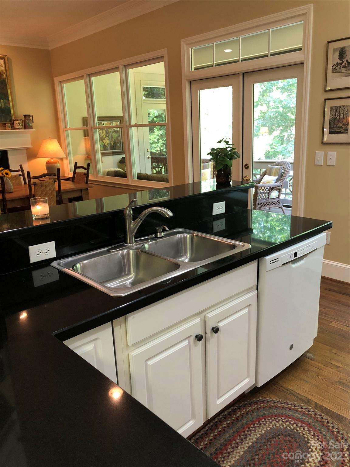 Straus Park - Residential